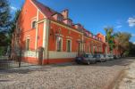 Hotel i Restauracja DWOREK 1885 z 63-500 Ostrzeszów, ul. Kaliska 7/9